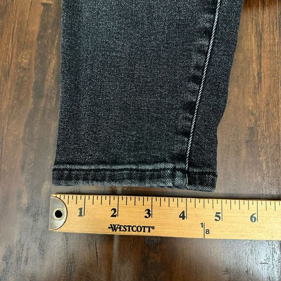 EVERLANE The High Rise Skinny Jeans Button-Fly in Washed Black - Picture 14 of 14